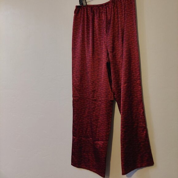 Victoria Secret Red Pijamas Size L Satin Silky Top/ Bottom Set Sleepwear Comfort - Picture 4 of 12